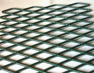 0.3mm-8mm شبكة سلكية معدنية موسعة عن طريق غمس البلاستيك ضد التآكل
