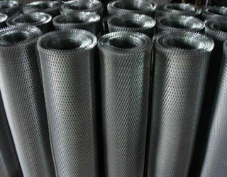 المضادة للانزلاق ارتداء مقاومة ورقة شبكة الصلب الموسع 4mm-100mm